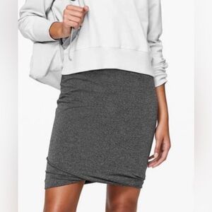 Lululemon Boulevard Bliss Skirt size 6